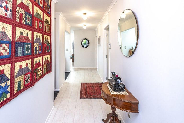 Photo of property in 8 Lithgow Drive, Otamatea, Whanganui, 4500