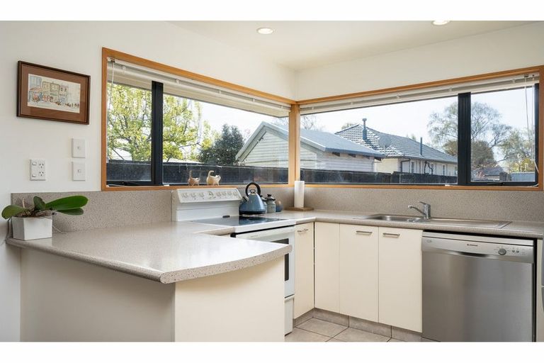 Photo of property in 2/59 Bevington Street, Avonhead, Christchurch, 8042