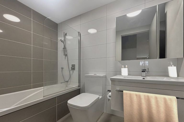 Photo of property in Masina Apartments, 106/80 Riddiford Street, Newtown, Wellington, 6021