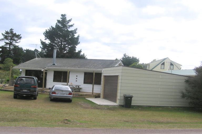Photo of property in 222 Matarangi Drive, Matarangi, Whitianga, 3592