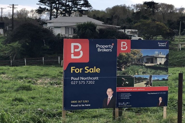 Photo of property in 28 Denby Road, Hawera, 4672