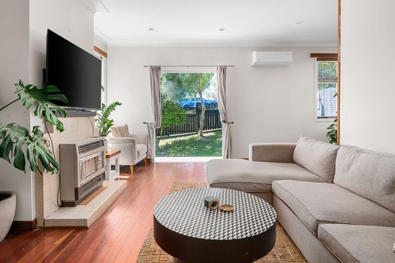 Photo of property in 23 Mitcham Avenue, Forest Lake, Hamilton, 3200