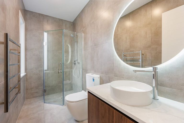 Photo of property in 7 Halcyon Bay Lane, Wainui, 0992