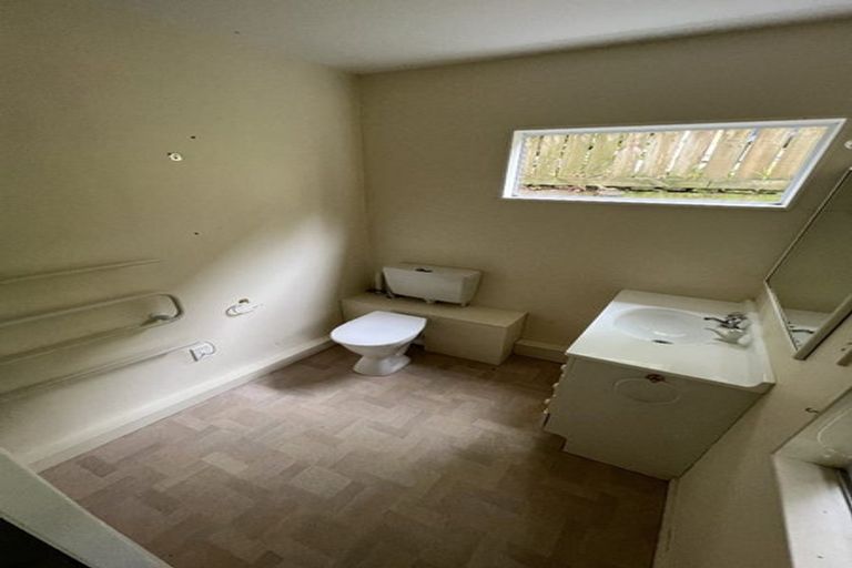 Photo of property in 108b Messines Road, Karori, Wellington, 6012