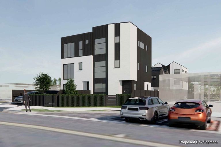 Photo of property in 97 Vodanovich Road, Te Atatu South, Auckland, 0610