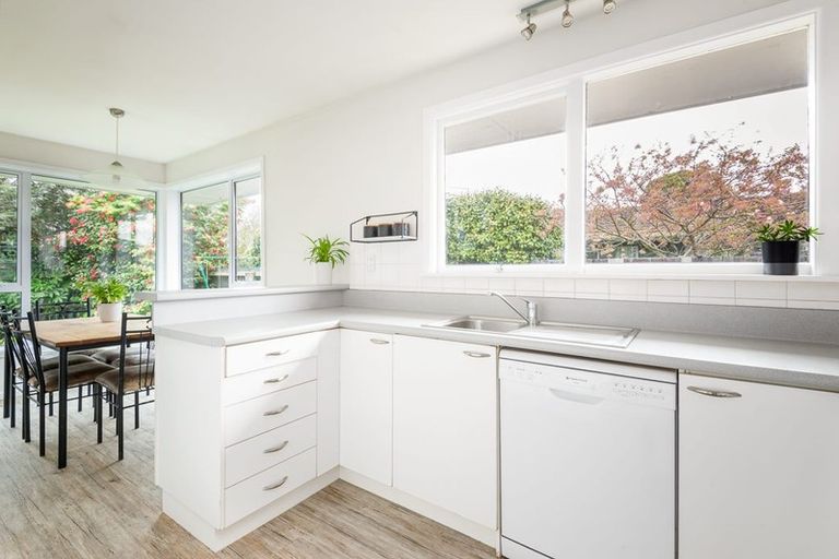 Photo of property in 161 Halswell Junction Road, Halswell, Christchurch, 8025