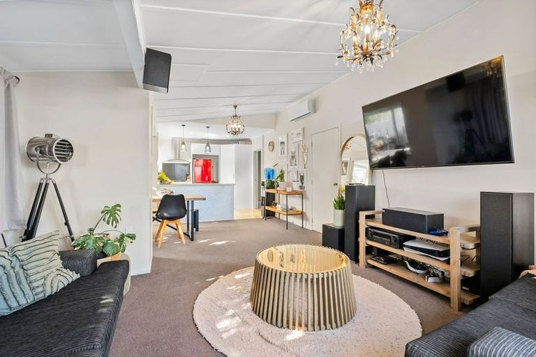 Photo of property in 102 Old Onerahi Road, Onerahi, Whangarei, 0110