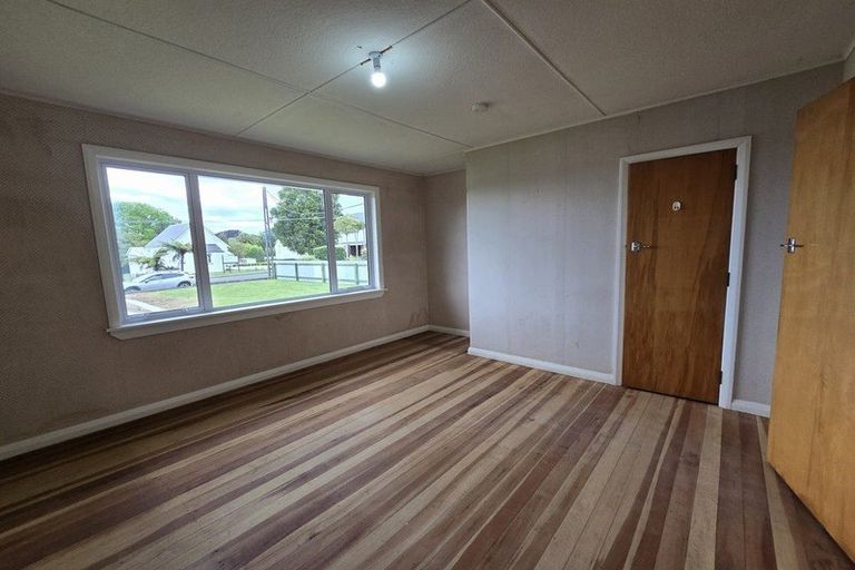 Photo of property in 22 Stanners Street, Eltham, 4322