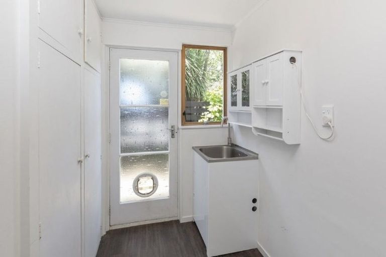 Photo of property in 11a Lombard Place, Avonhead, Christchurch, 8042