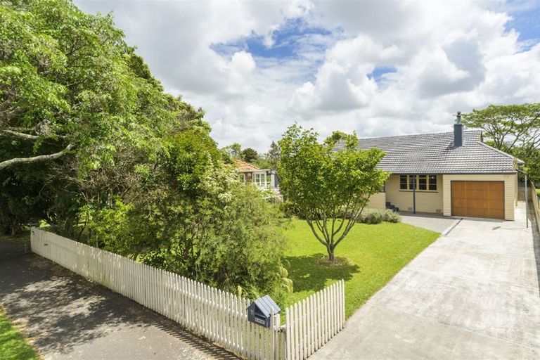 Photo of property in 11 Park Road, West End, Palmerston North, 4412