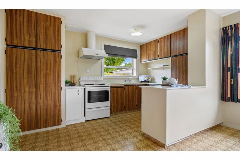 Photo of property in 8 Blossomdale Place, Bishopdale, Christchurch, 8053