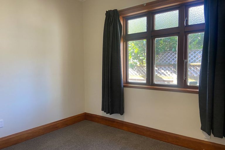 Photo of property in 2/33 Richmond Grove, Woburn, Lower Hutt, 5010