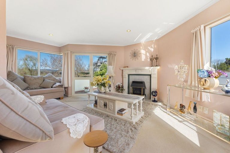 Photo of property in 4 Karina Terrace, Roslyn, Palmerston North, 4414