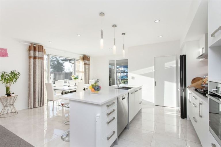 Photo of property in 28 Euphrasie Drive, Aidanfield, Christchurch, 8025