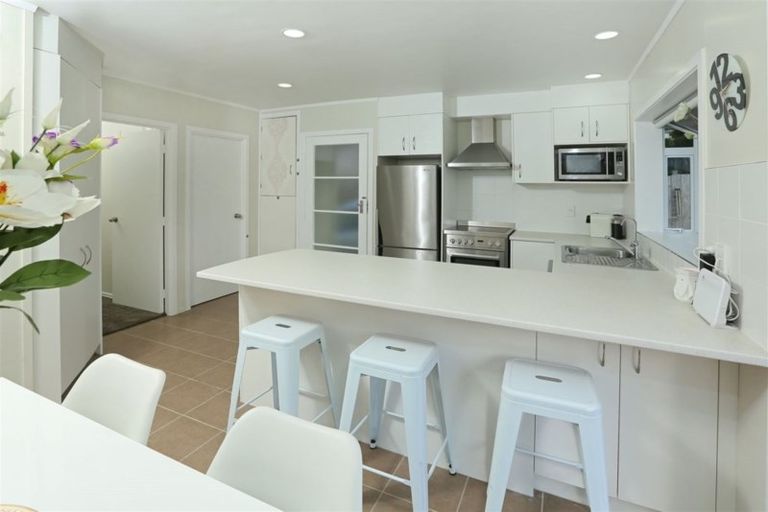 Photo of property in 64b Colwill Road, Massey, Auckland, 0614