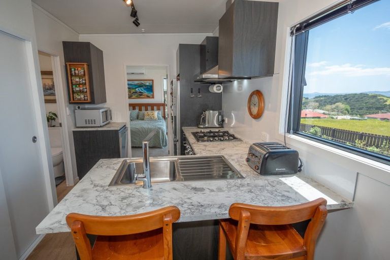 Photo of property in 6 Oden Hill, Coopers Beach, 0420