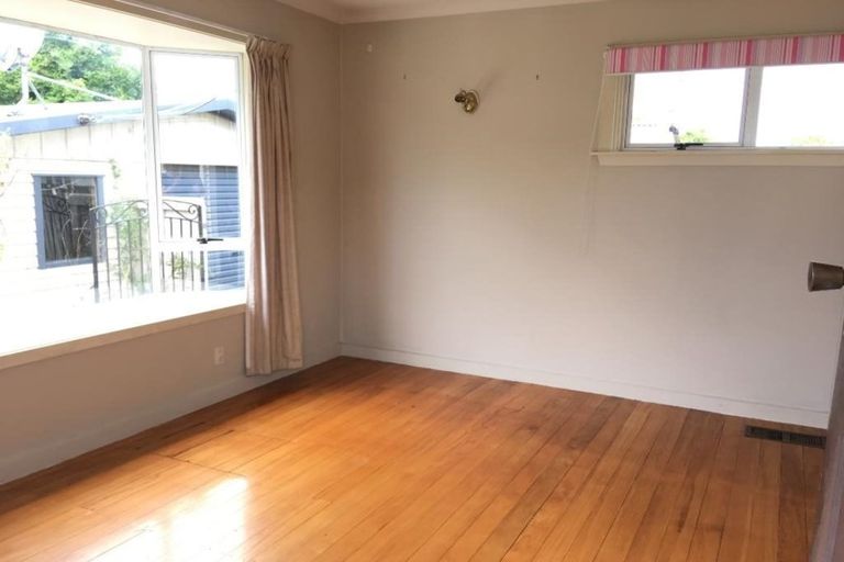 Photo of property in 53 Acacia Avenue, Upper Riccarton, Christchurch, 8041