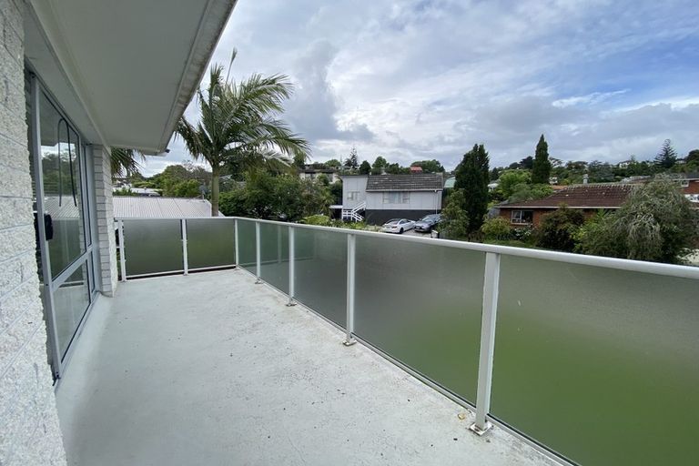 Photo of property in 1/36 Sandiacre Way, Browns Bay, Auckland, 0630