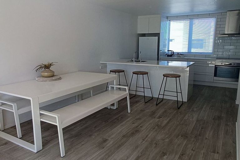 Photo of property in 39/3 Riverside Road, Orewa, 0931