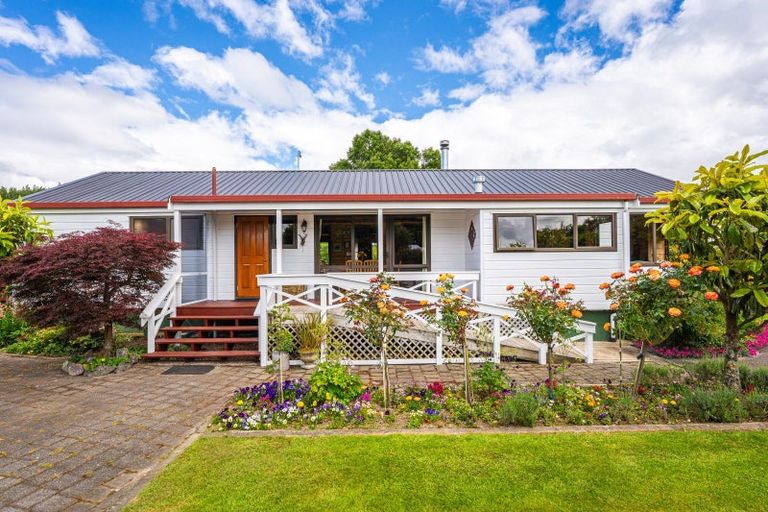 Photo of property in 34 Cambridge Street, Pahiatua, 4910
