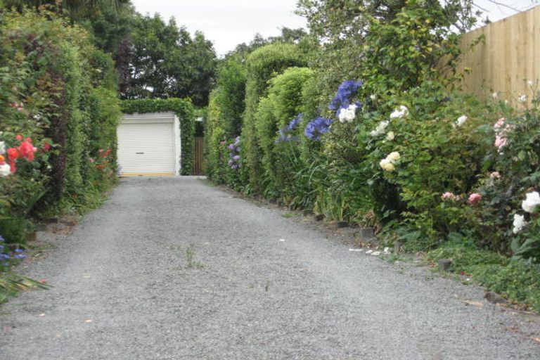 Photo of property in 17 Clyde Road, Upper Riccarton, Christchurch, 8041