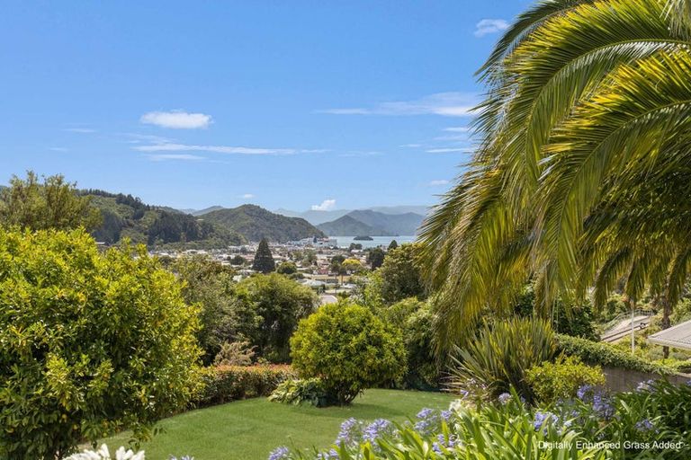 Photo of property in 85 Kent Street, Picton, 7220