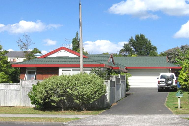 Photo of property in 22 Picasso Drive, West Harbour, Auckland, 0618