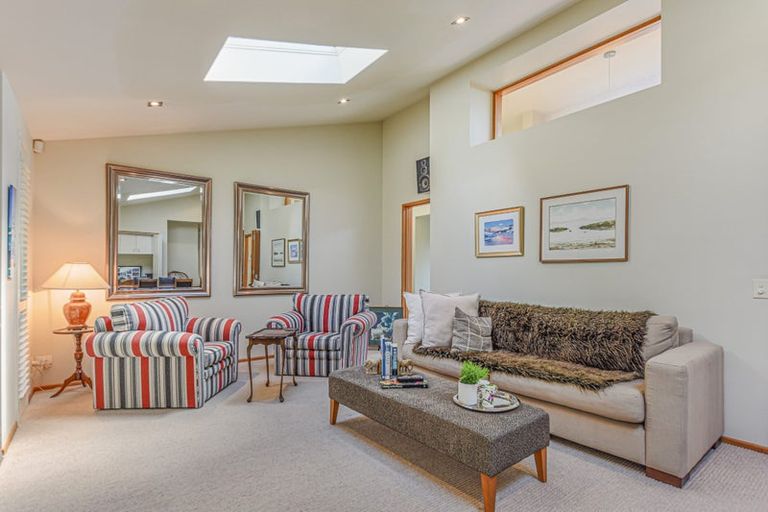 Photo of property in 16 Aratia Way, Richmond, 7020