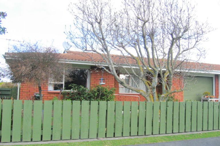 Photo of property in 19a Campbell Street, Feilding, 4702
