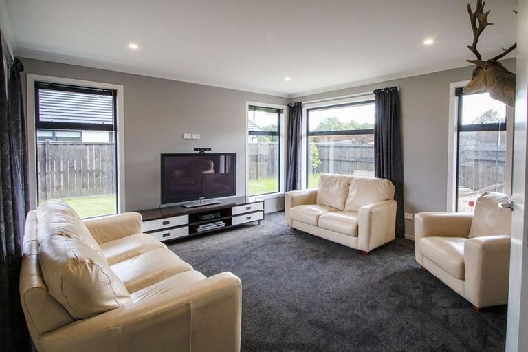 Photo of property in 113 Wingatui Road, Mosgiel, 9024