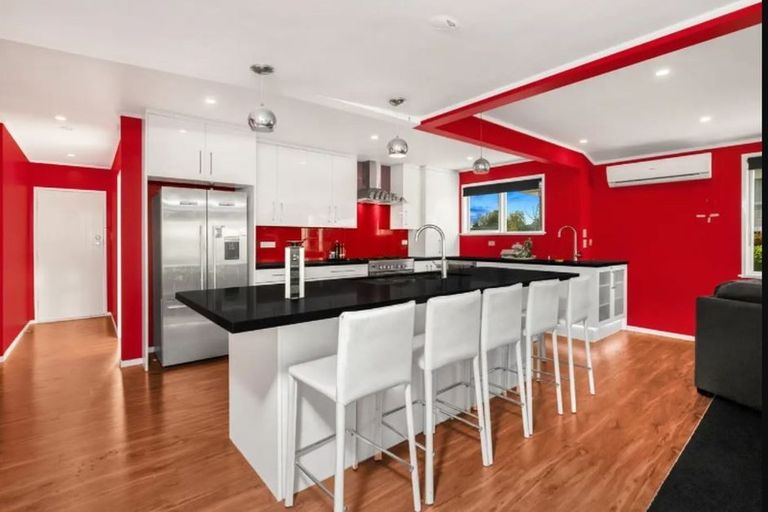 Photo of property in 127 Rowandale Avenue, Manurewa, Auckland, 2102