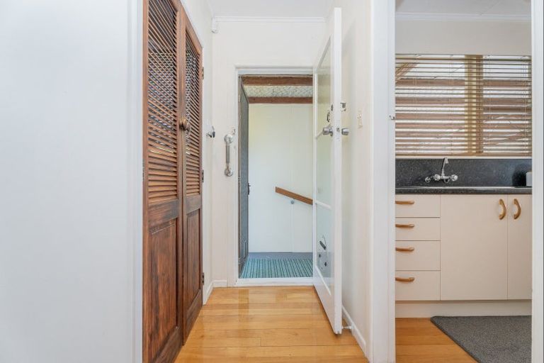 Photo of property in 14 Cook Drive, Whitianga, 3510