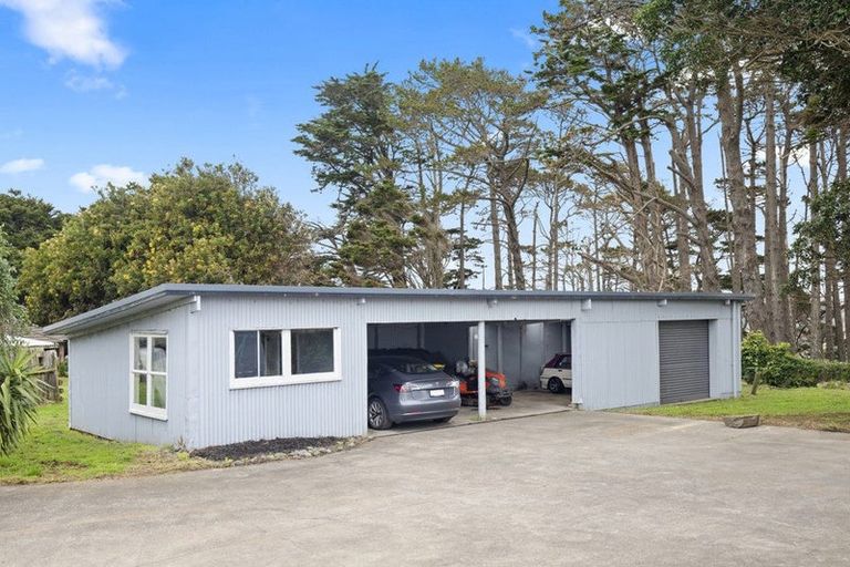 Photo of property in 1431 Awhitu Road, Pollok, Waiuku, 2684