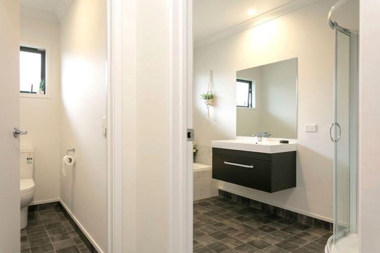 Photo of property in 17 Noumea Drive, Rangatira Park, Taupo, 3330