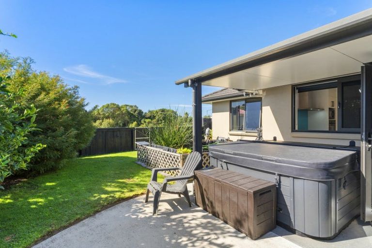 Photo of property in 6 Carrington Drive, Papamoa Beach, Papamoa, 3118