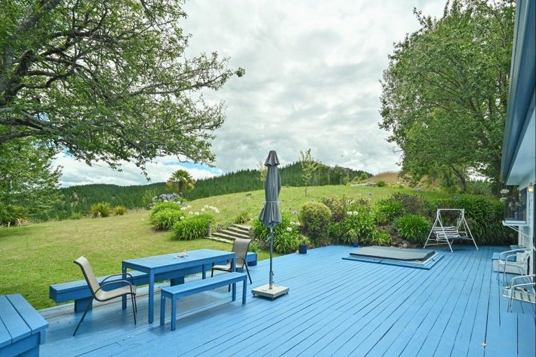 Photo of property in 1664 Kahuranaki Road, Kahuranaki, Havelock North, 4295