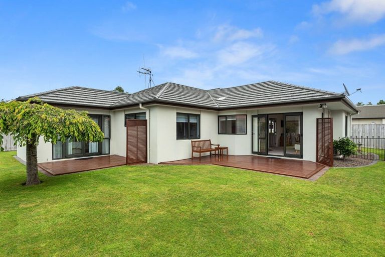 Photo of property in 12 Buckingham Place, Rototuna North, Hamilton, 3210