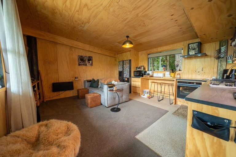 Photo of property in 84 Cover Street, Lumsden, 9730