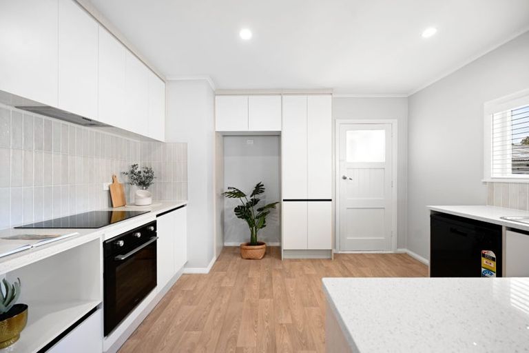 Photo of property in 15 Fifth Avenue, Enderley, Hamilton, 3214