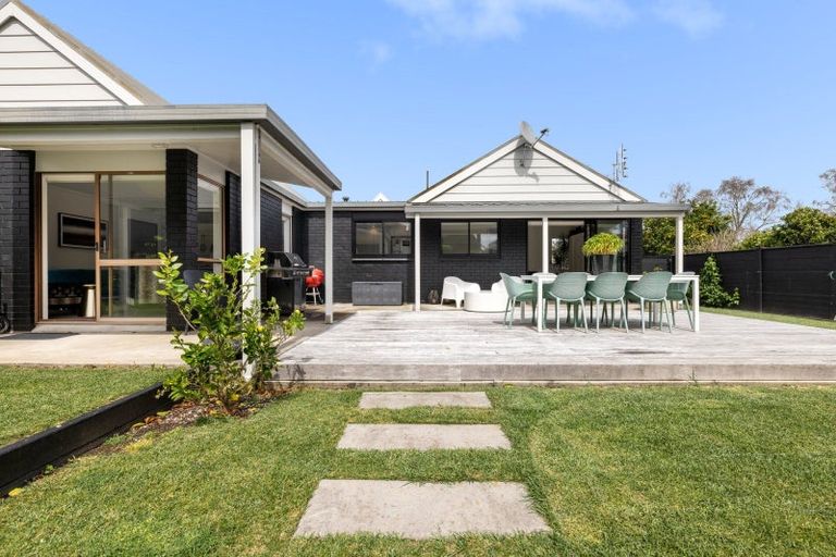 Photo of property in 37 Pah Street, Matua, Tauranga, 3110