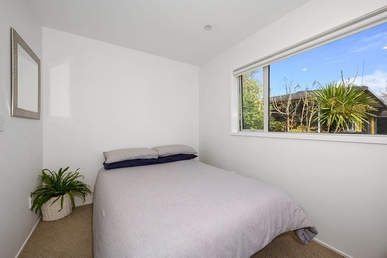 Photo of property in 16 Whitby Crescent, Mairangi Bay, Auckland, 0630