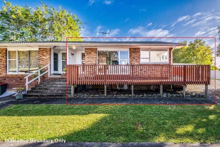 Photo of property in 2/77 Alexander Street, Cockle Bay, Auckland, 2014