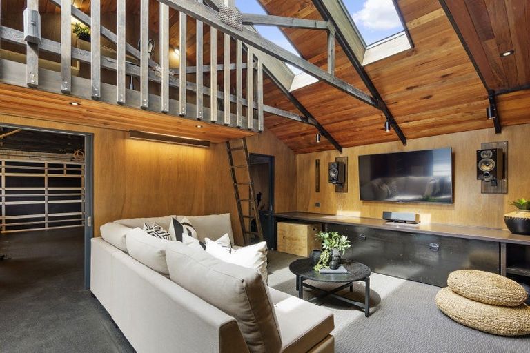 Photo of property in 69 Tomes Road, St Albans, Christchurch, 8052