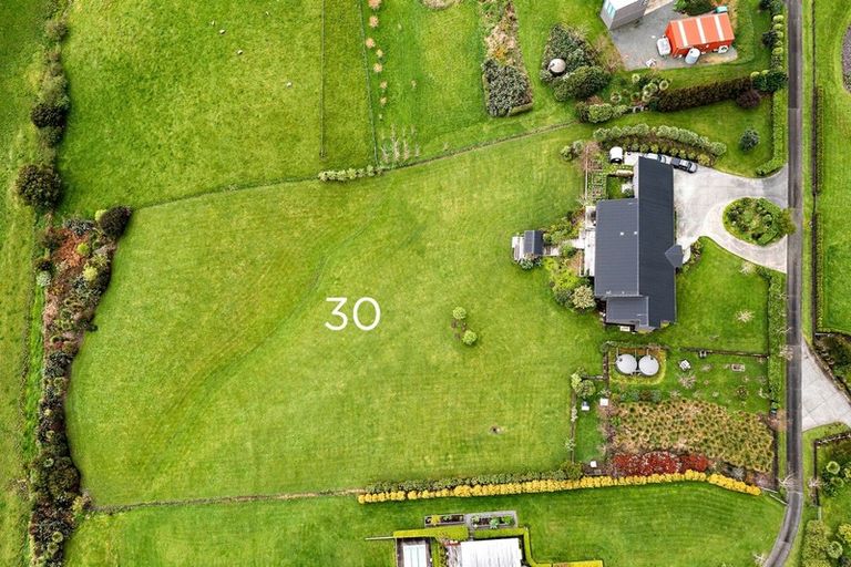 Photo of property in 30 Tamahunga Drive, Matakana, 0985
