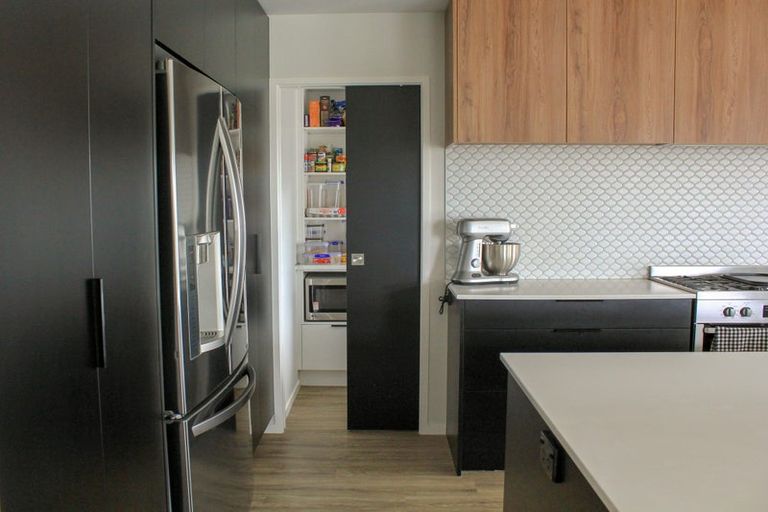 Photo of property in 18 Charlotte Drive, Omokoroa, 3114