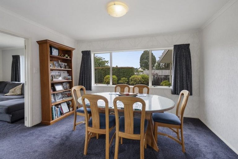 Photo of property in 430 Mangorei Road, Highlands Park, New Plymouth, 4312