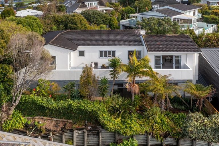 Photo of property in 2/22 Valley Road, Browns Bay, Auckland, 0630