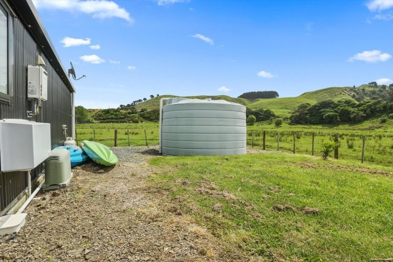 Photo of property in 35 Te Mahoe Road, Mokau, 4376