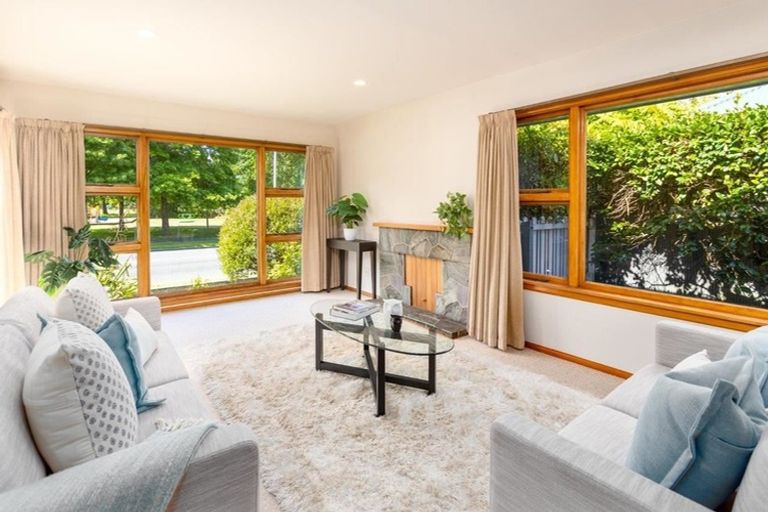 Photo of property in 11 Woodbury Street, Avonhead, Christchurch, 8042