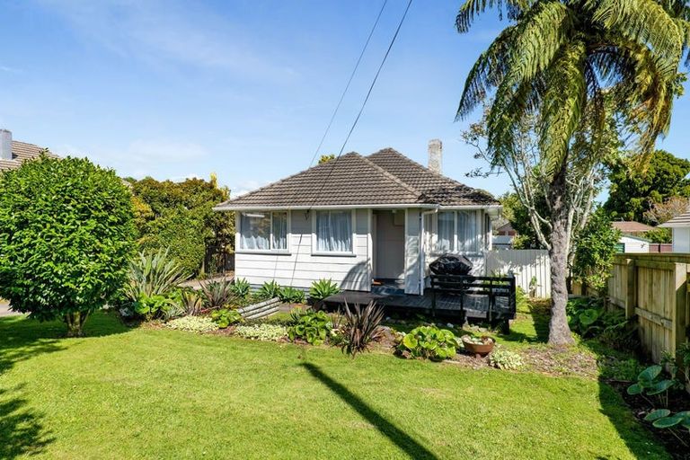 Photo of property in 55 Woodleigh Street, Frankleigh Park, New Plymouth, 4310